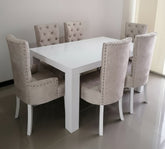 COMEDOR CAPITONEADO CUBIERTA EN POLIURETANO