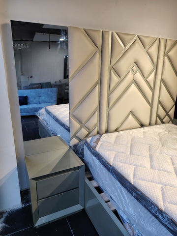 CAMA GOLD CON PIECERO